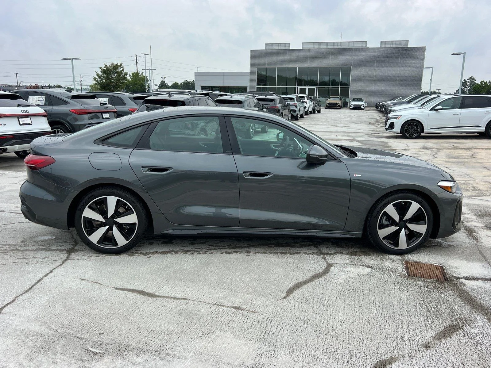 New 2026 Daytona Gray Metallic Audi Premium image 4