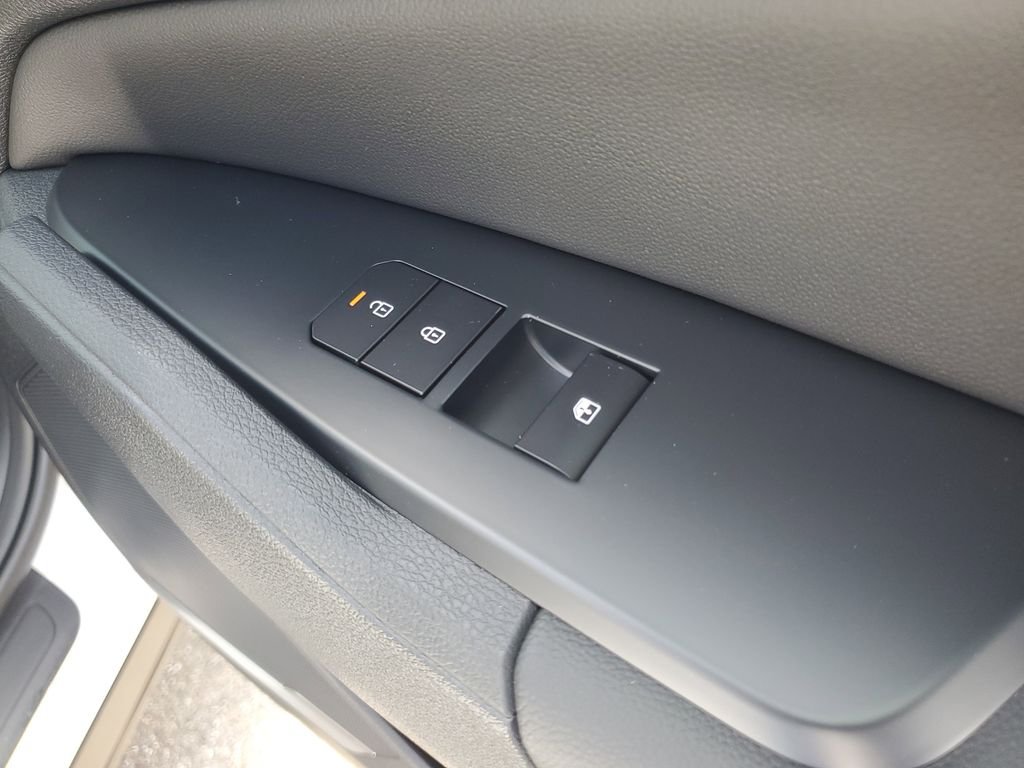 2026 Kia Sportage EX - Photo 14