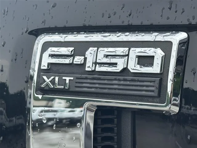 Used 2022 Agate Black Metallic Ford XLT image 28