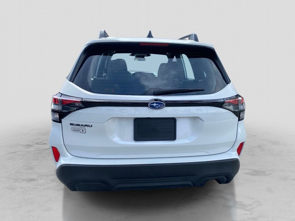 Used 2025 White Subaru Base image 4