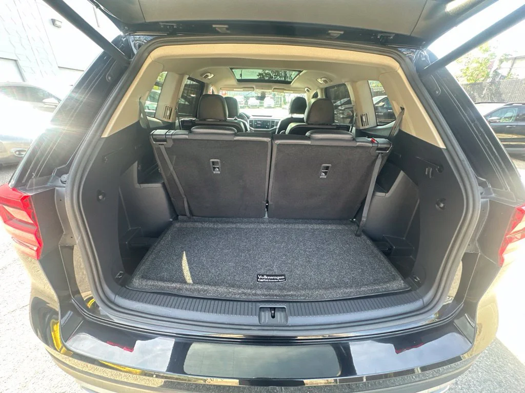 Used 2019 Black Volkswagen 3.6L V6 SE image 29