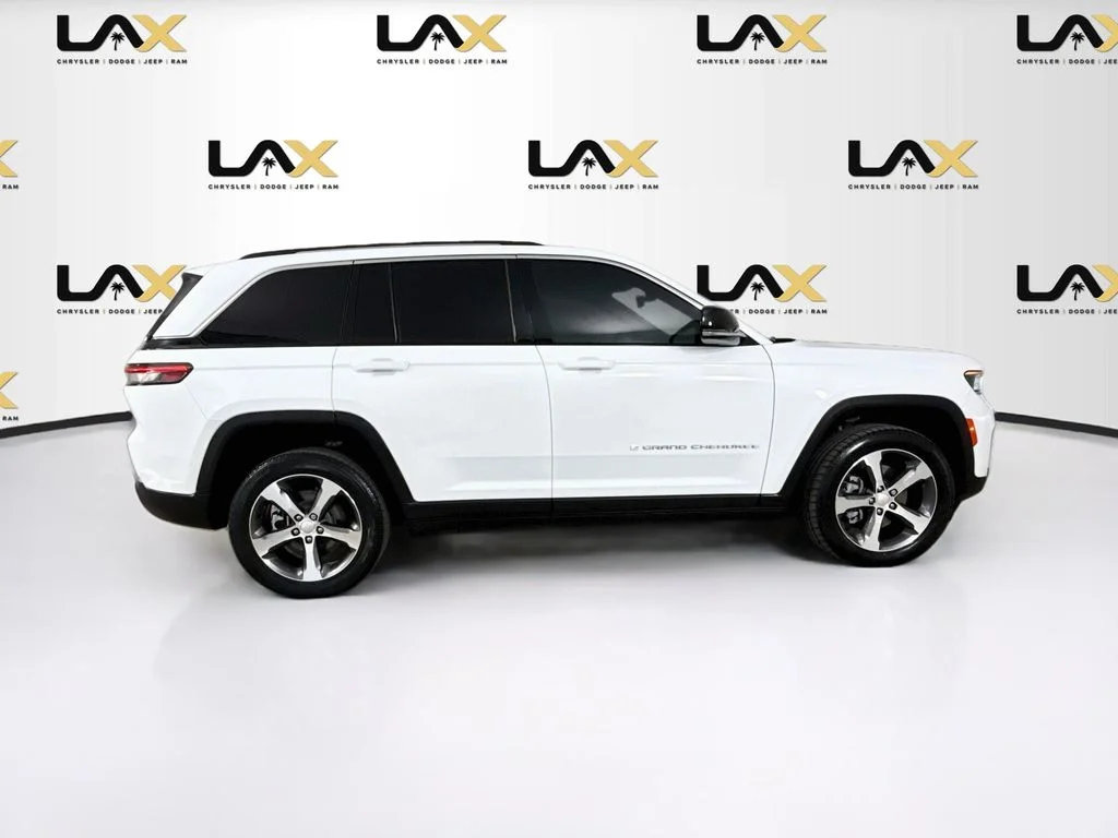 Used 2023 White Jeep 4xe image 8