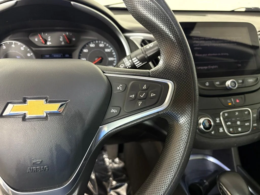Used 2023 Gray Chevrolet LT image 25