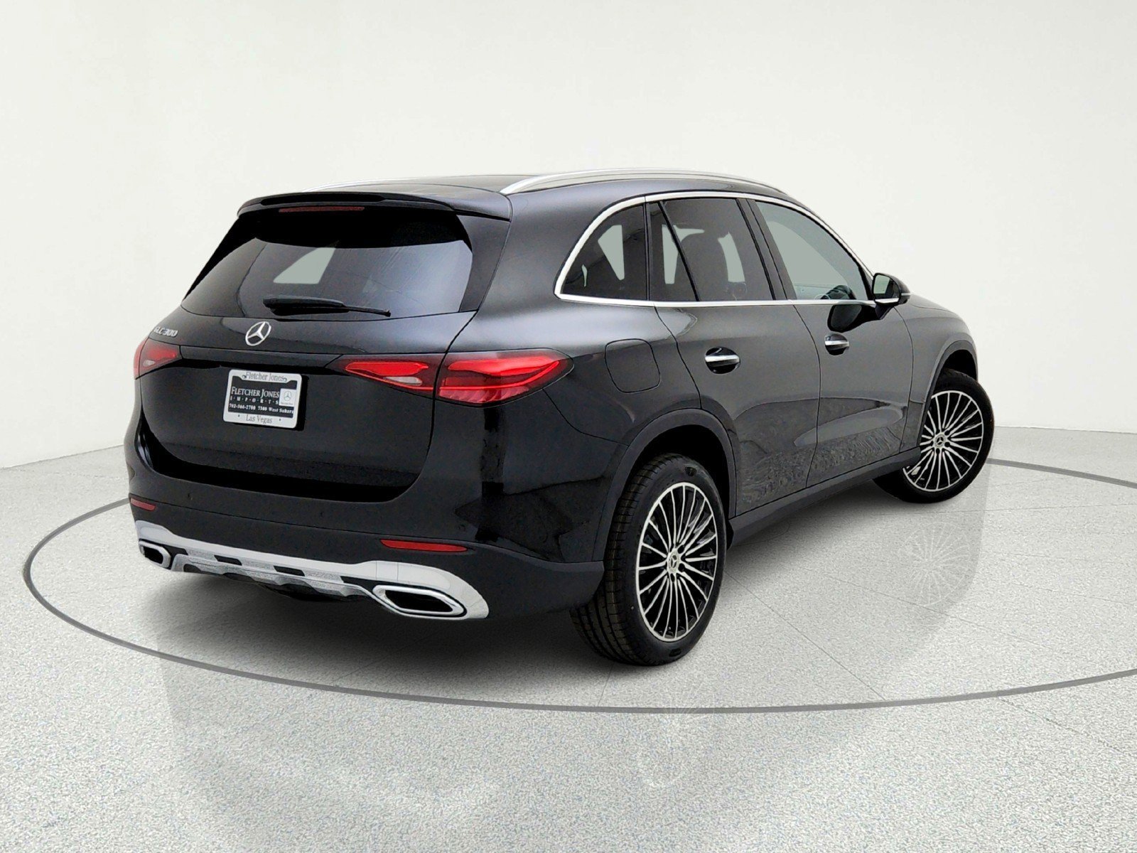 New 2026 Black Mercedes-Benz GLC 300 SUV image 29