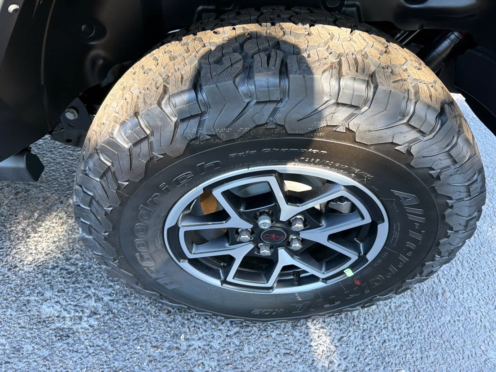 New 2026 Granite Crystal Metallic Clearcoat Jeep Rubicon image 14
