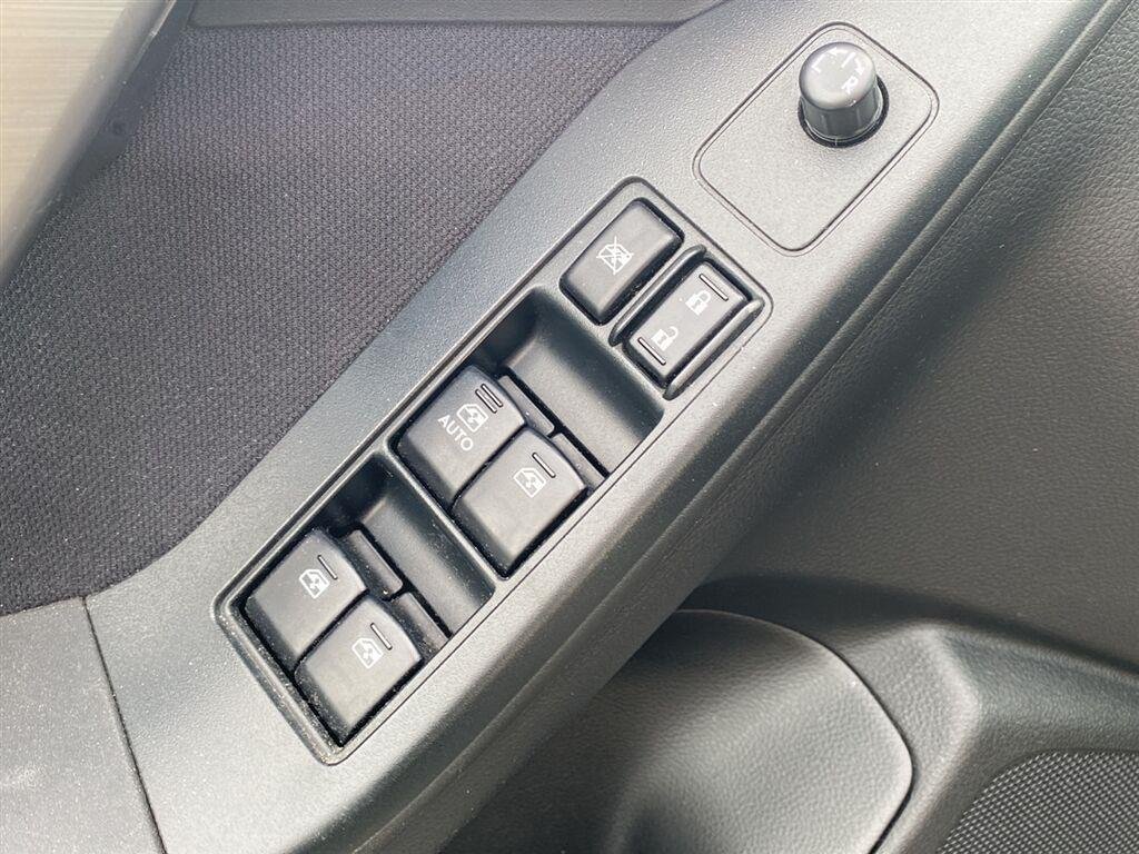 Used 2014 Burnished Bronze Metallic Subaru 2.5i Premium image 16