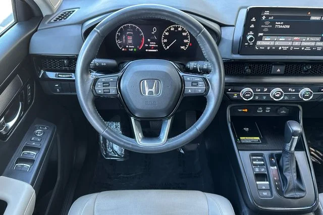 Used 2024 Meteorite Gray Metallic Honda EX-L image 17