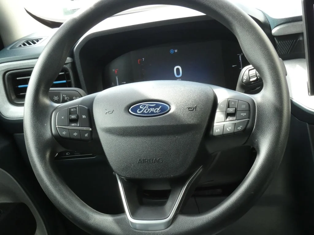 Used 2026 Gray Ford XLT image 11