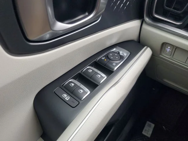 New 2026 Glacial White Pearl Kia S image 30