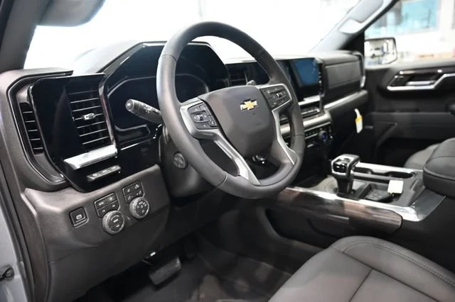 2026 Chevrolet Silverado 1500 LTZ - Photo 22