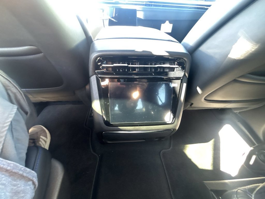 2026 Cadillac Escalade IQL Luxury - Photo 28