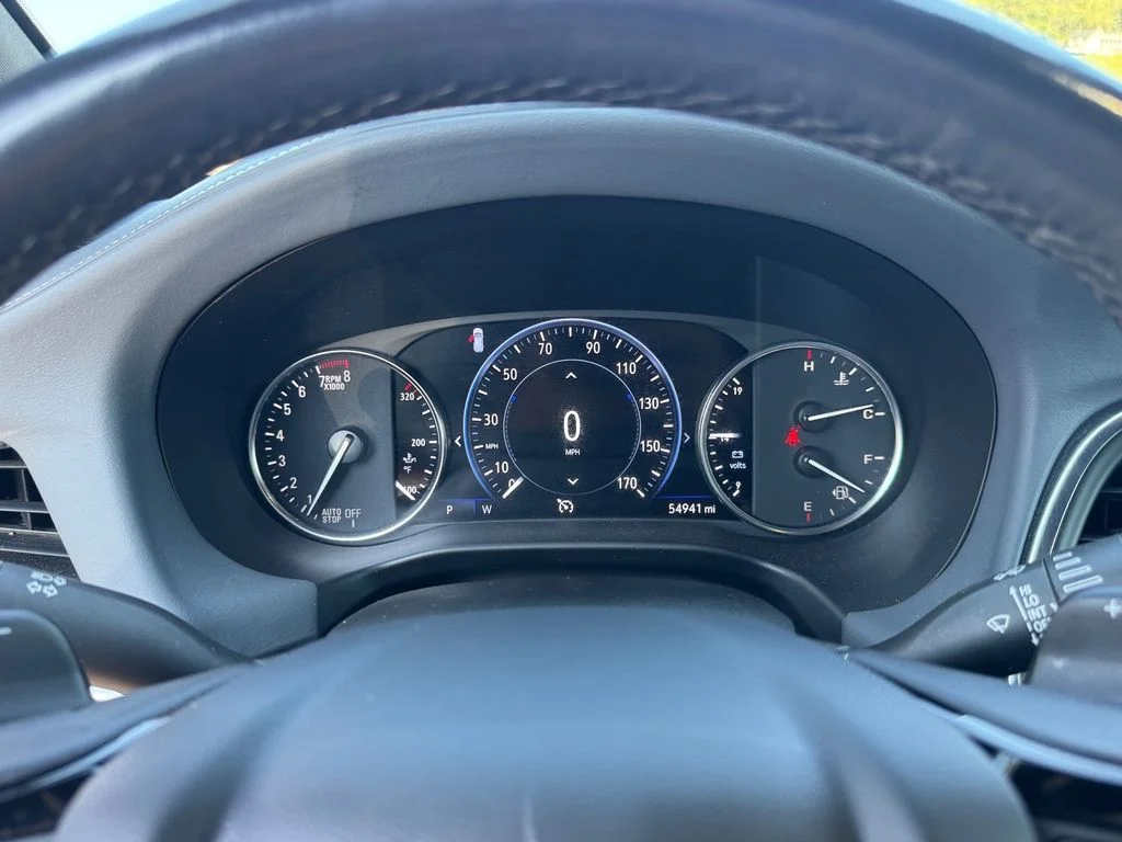 Used 2024 White Buick Premium Group image 24