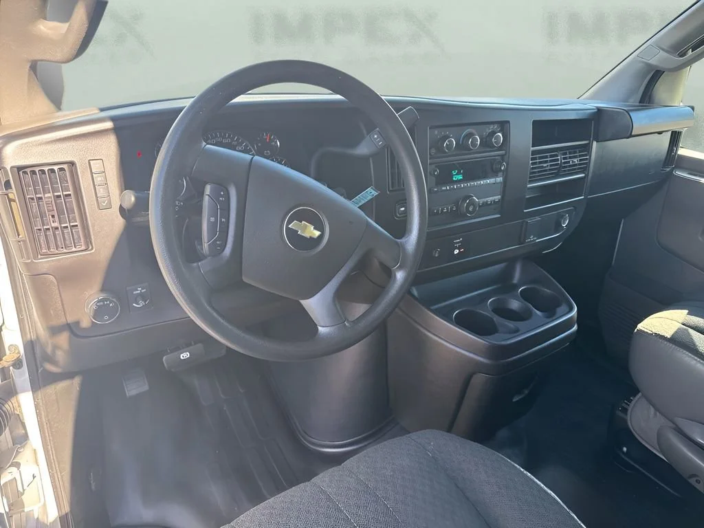 Used 2023 Summit White Chevrolet WT image 13