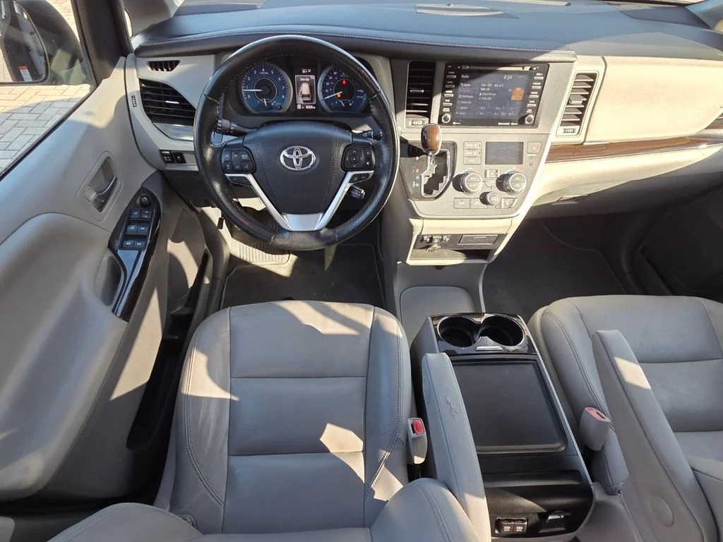 Certified Used 2020 Black Toyota XLE image 6