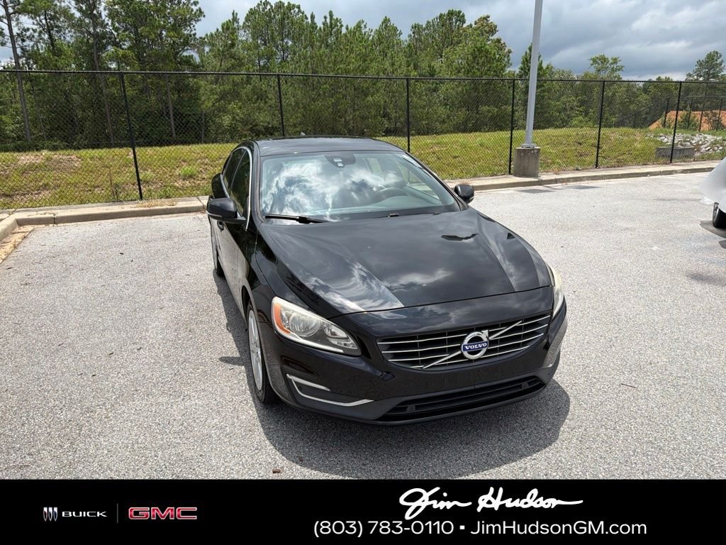 Used 2016  Volvo T5 Premier image 6
