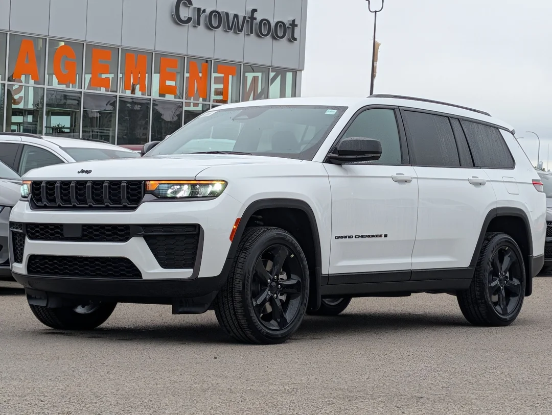 New 2026 White Jeep Altitude - - 4x4 - 20 Gloss Black Wheels - Remote Start - Capri Leatherette & More! image 4