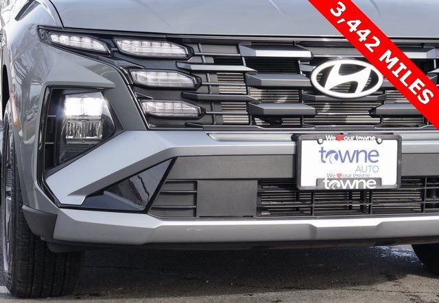 Used 2025 Gray Hyundai SEL Convenience image 30