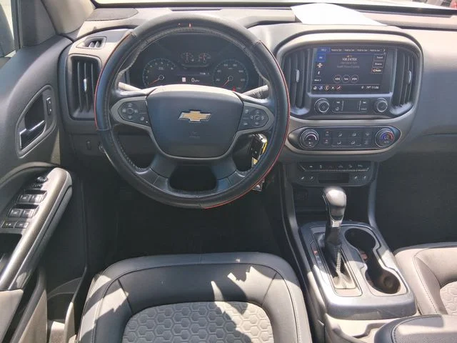 Used 2022 White Chevrolet Z71 image 8