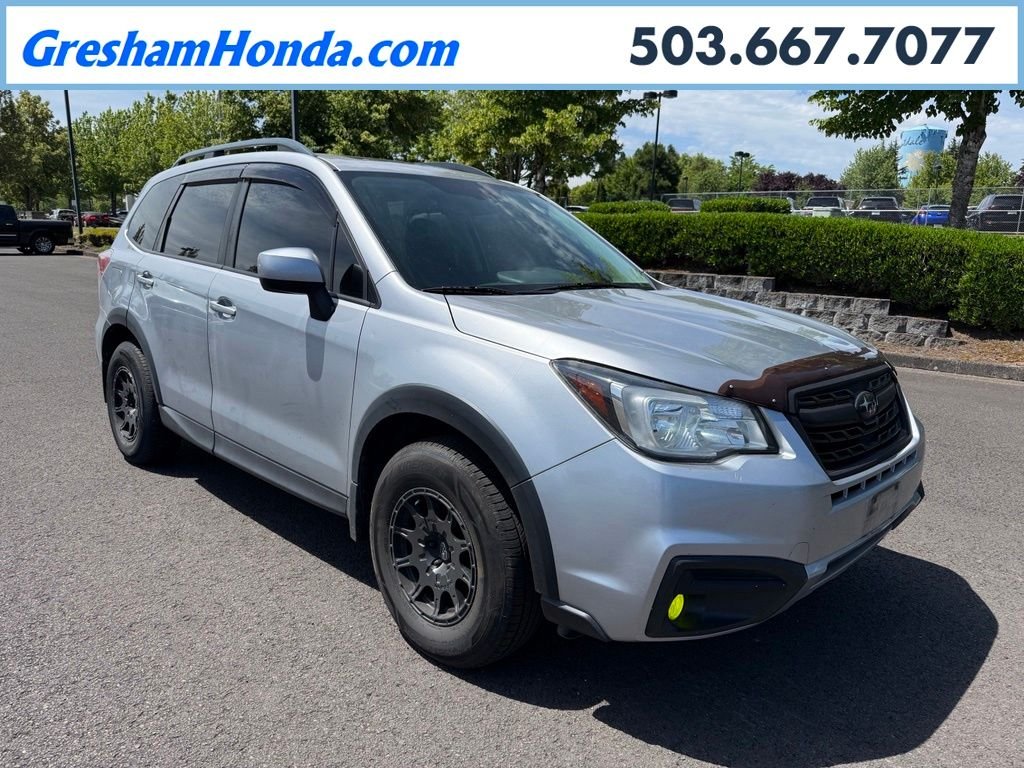 Used 2018 Ice Silver Metallic Subaru 2.5i Premium image 1