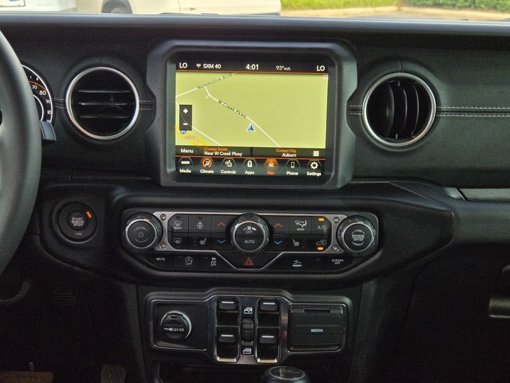 Used 2023 Silver Jeep Overland image 17