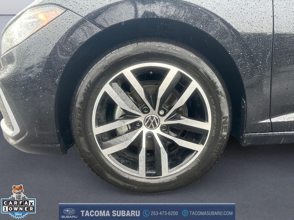 Used 2025  Volkswagen 1.5T SE image 7