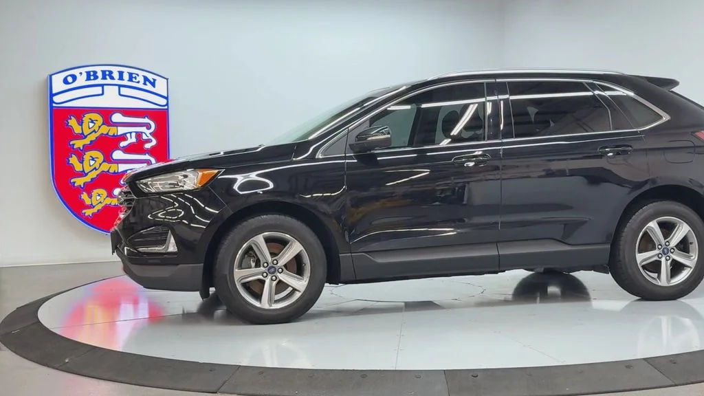 Used 2019 Agate Black Metallic Ford SEL image 8