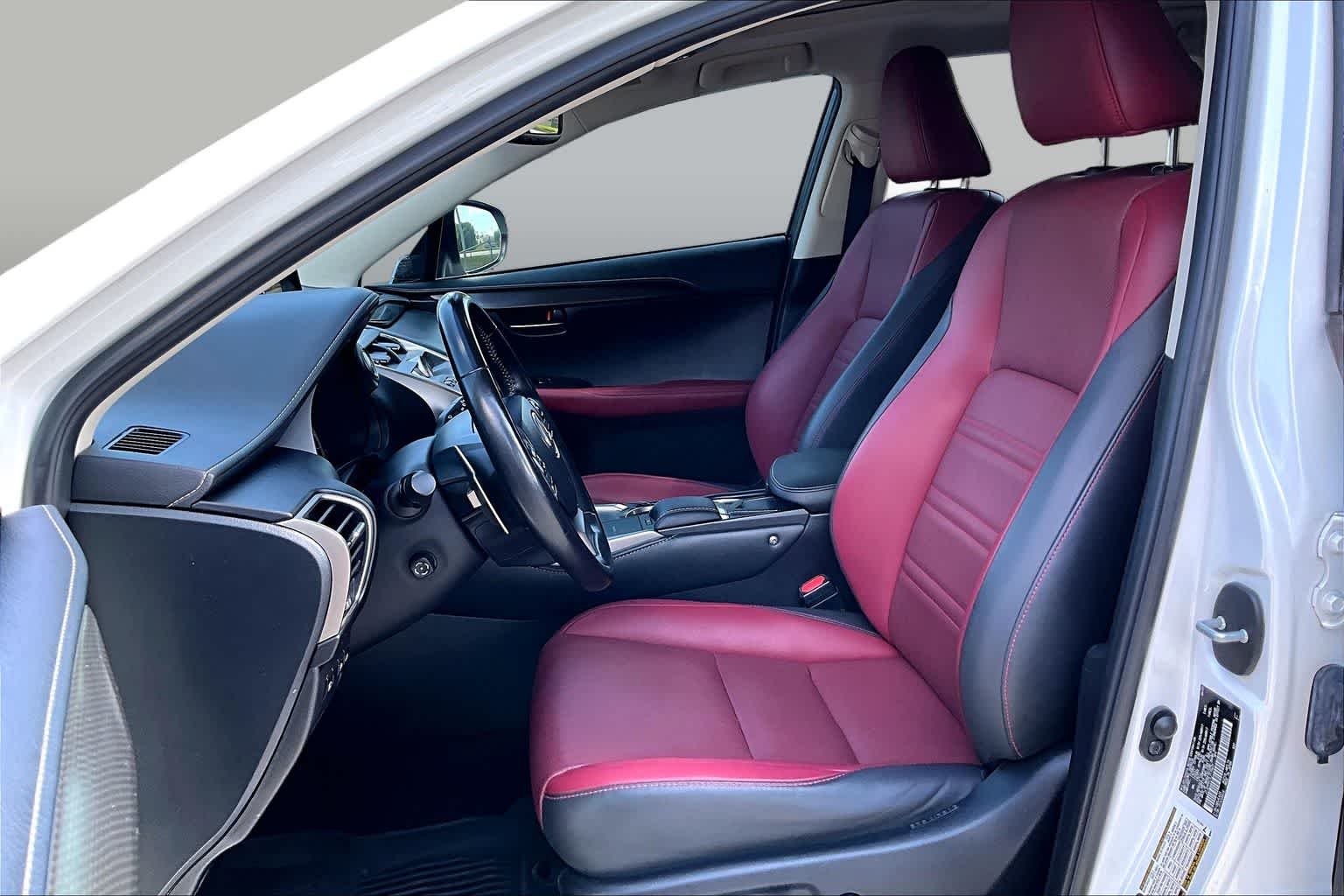 Used 2020 Eminent White Pearl Lexus  image 8