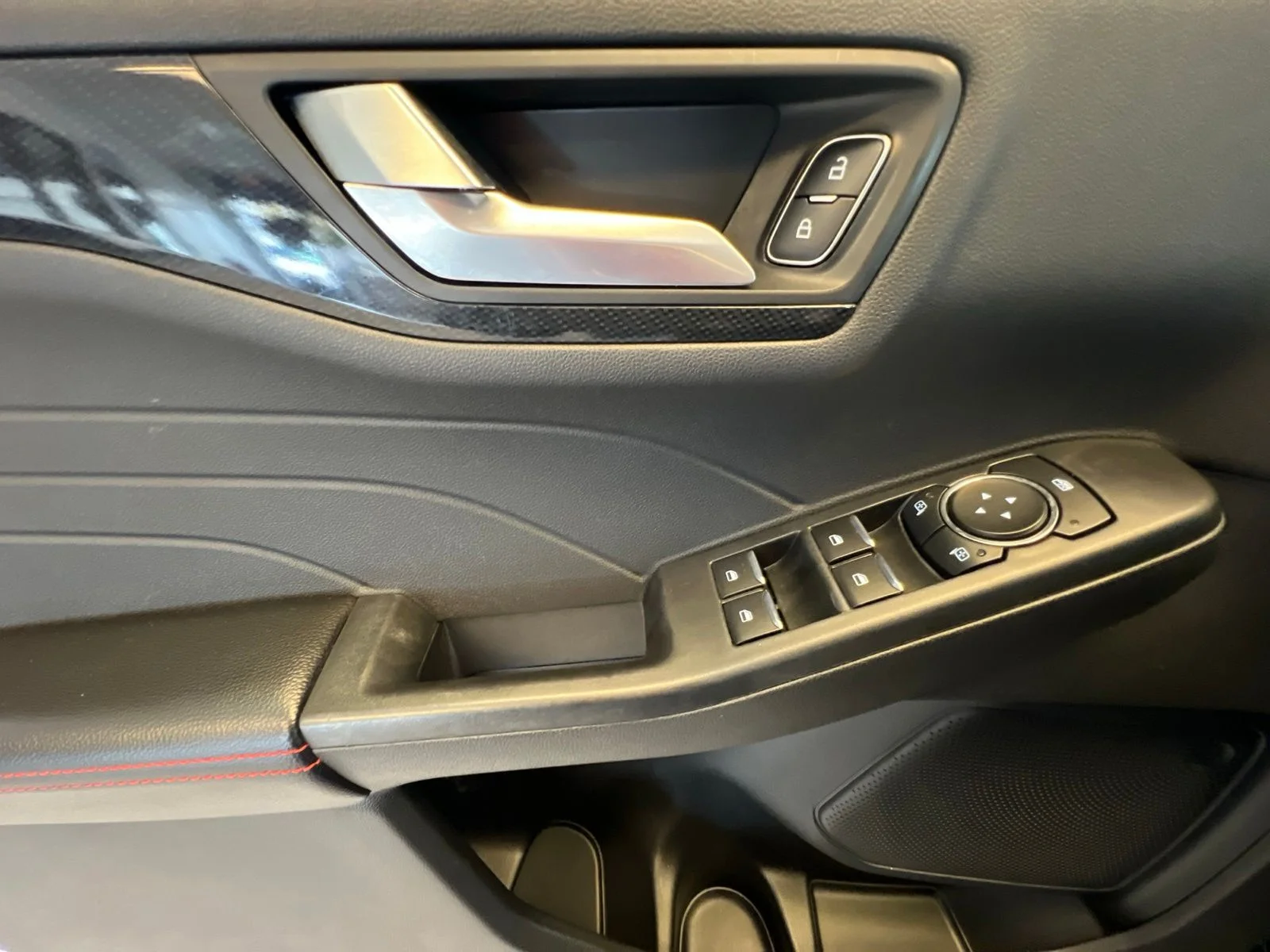 Certified Used 2025 Agate Black Metallic Ford ST-Line image 22