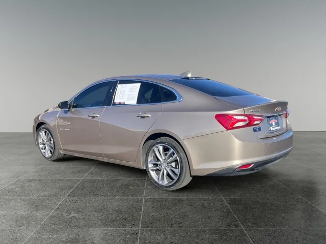 Used 2024 Mineral Gray Metallic Chevrolet 2LT image 3