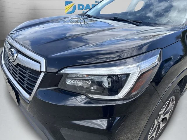 Used 2021 Black Subaru Premium image 22