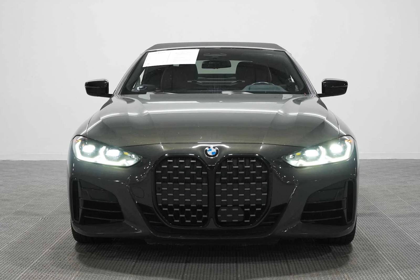 Used 2022 Dravit Grey Metallic BMW M440i image 2