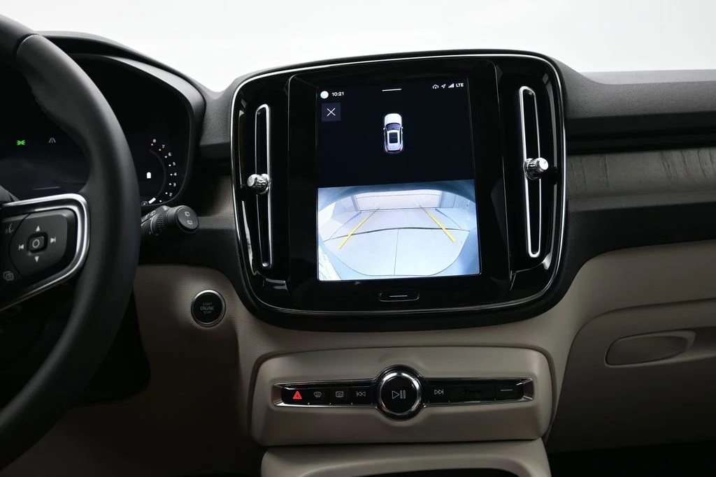 Certified Used 2023 Blue Volvo Ultimate image 19