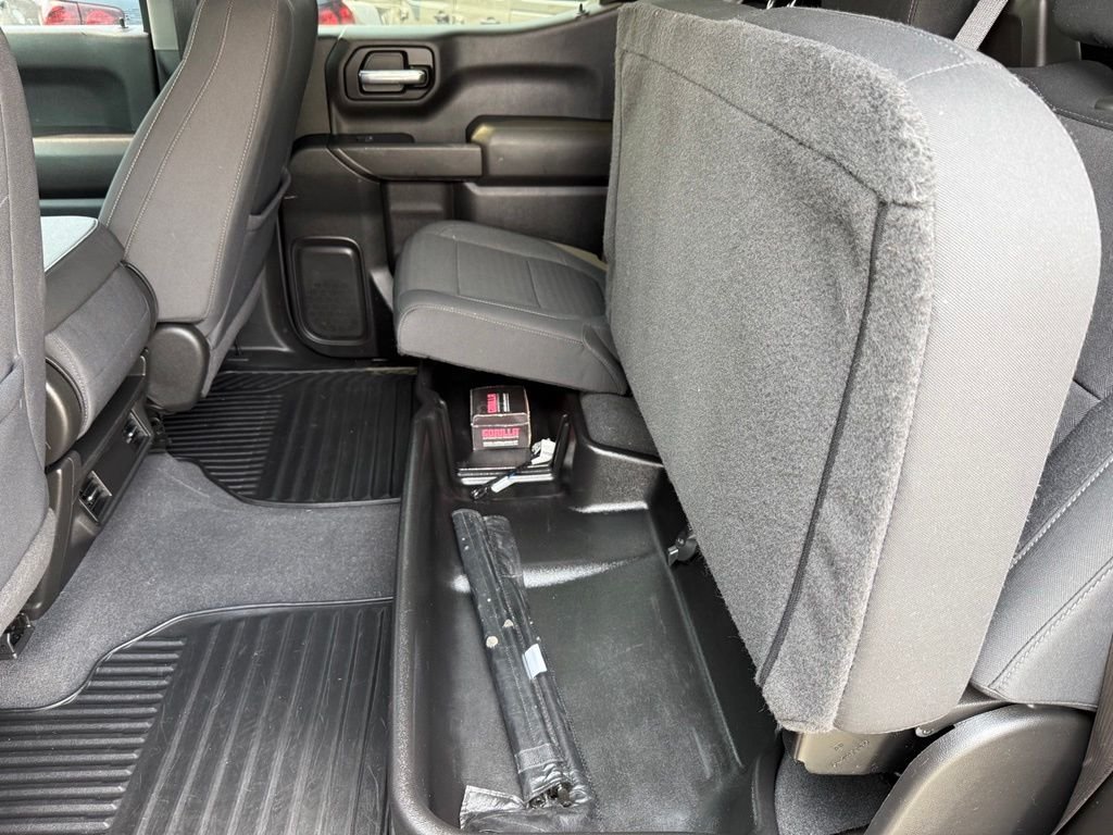 Used 2022 Black Chevrolet Custom image 13