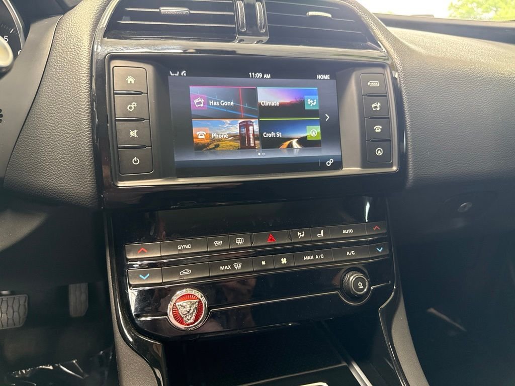 Used 2017 Blue Jaguar 25t image 18
