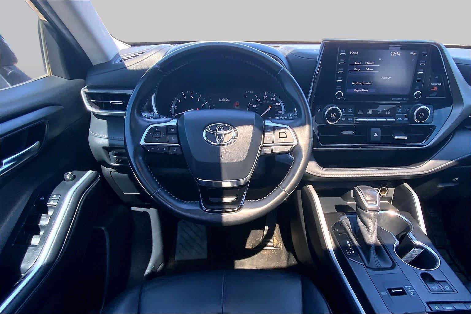 Used 2020 Magnetic Gray Metallic Toyota XLE image 6