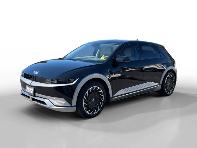 Used 2023 Abyss Black Hyundai Limited image 1