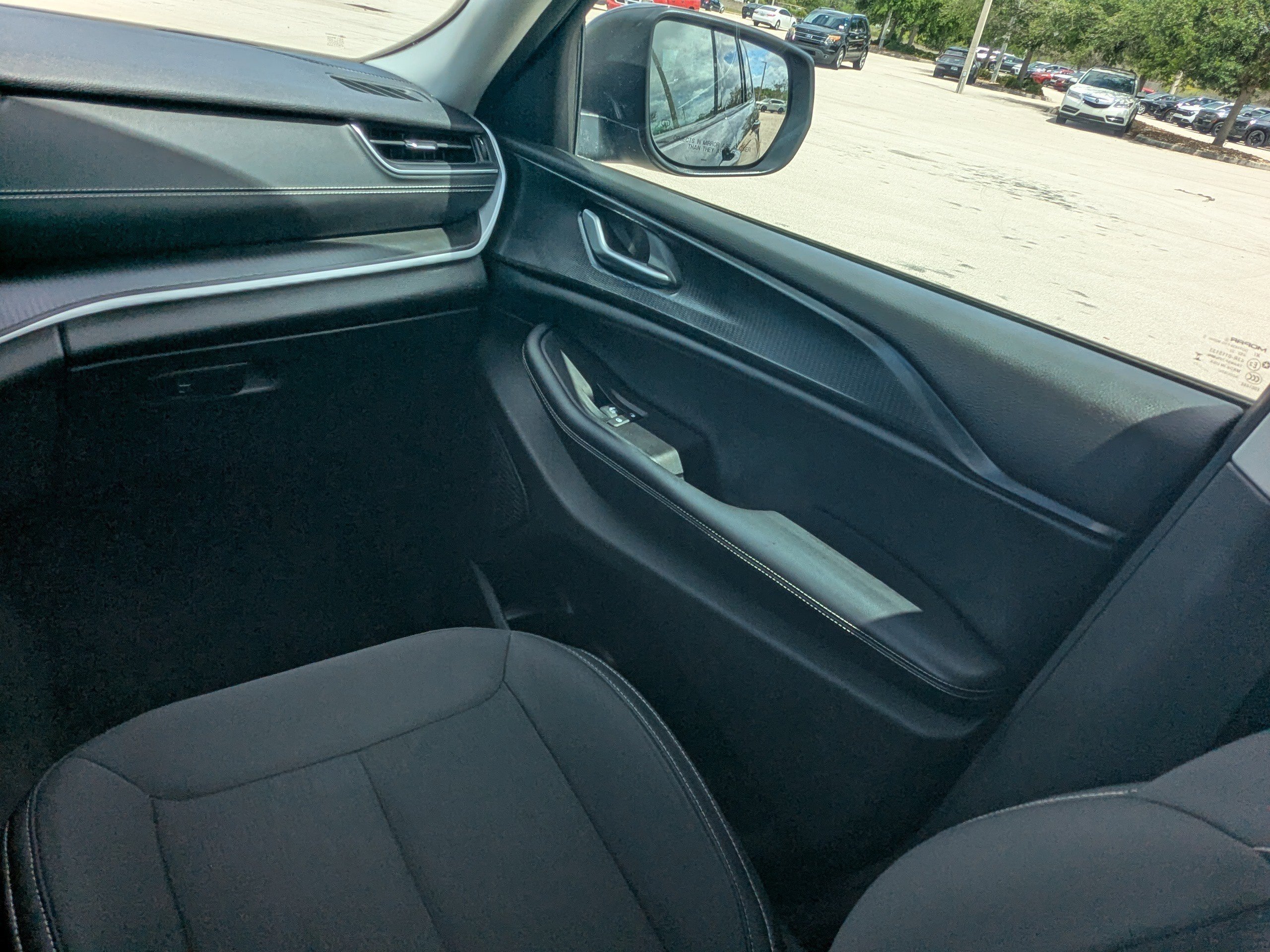 2023 Jeep Grand Cherokee L Laredo - Photo 19