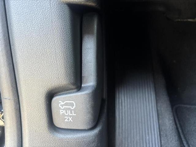 Certified Used 2022 Black Metallic Ford XLT image 79