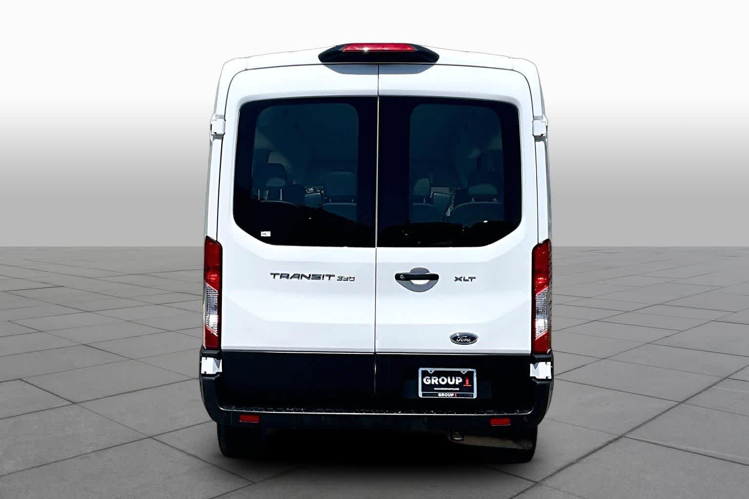 Used 2023 Oxford White Ford XLT image 5