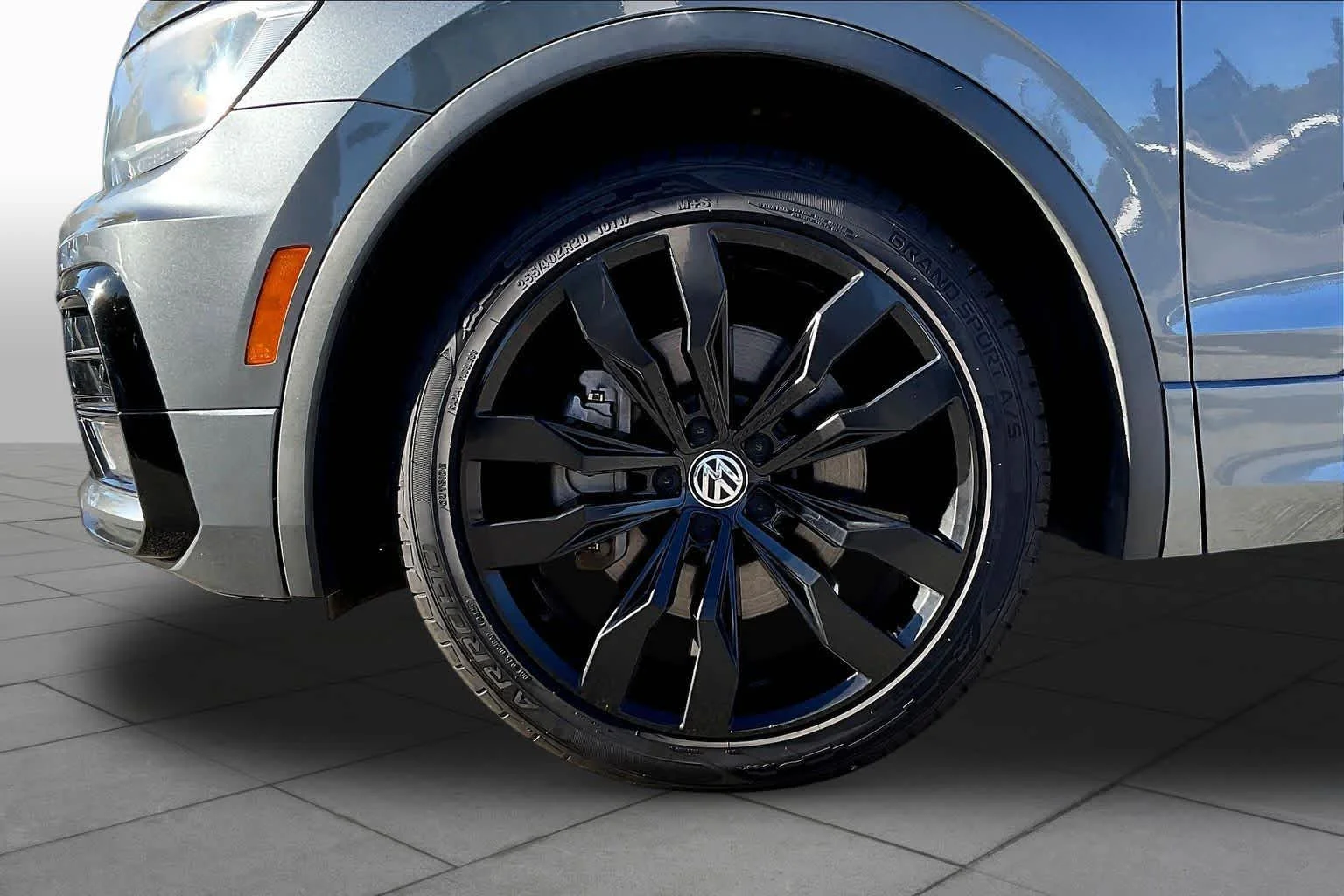 Used 2021 Platinum Gray Metallic Volkswagen SE R-Line Black image 11