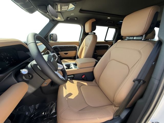 New 2026 Fuji White Land Rover X-Dynamic SE image 10