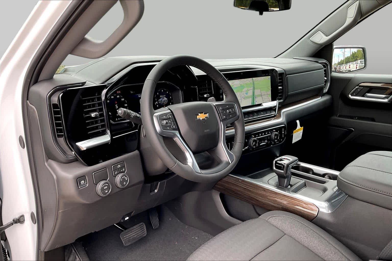 2026 Chevrolet Silverado 1500 LT - Photo 9