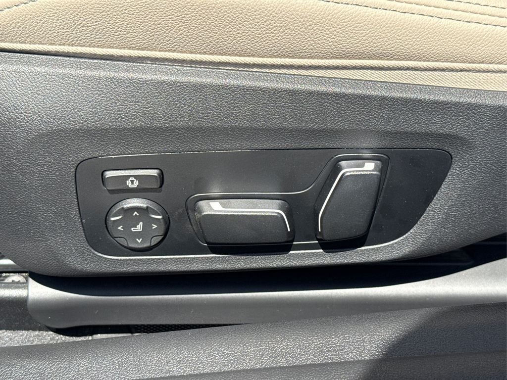 2026 BMW 4 Series M440i - Photo 25
