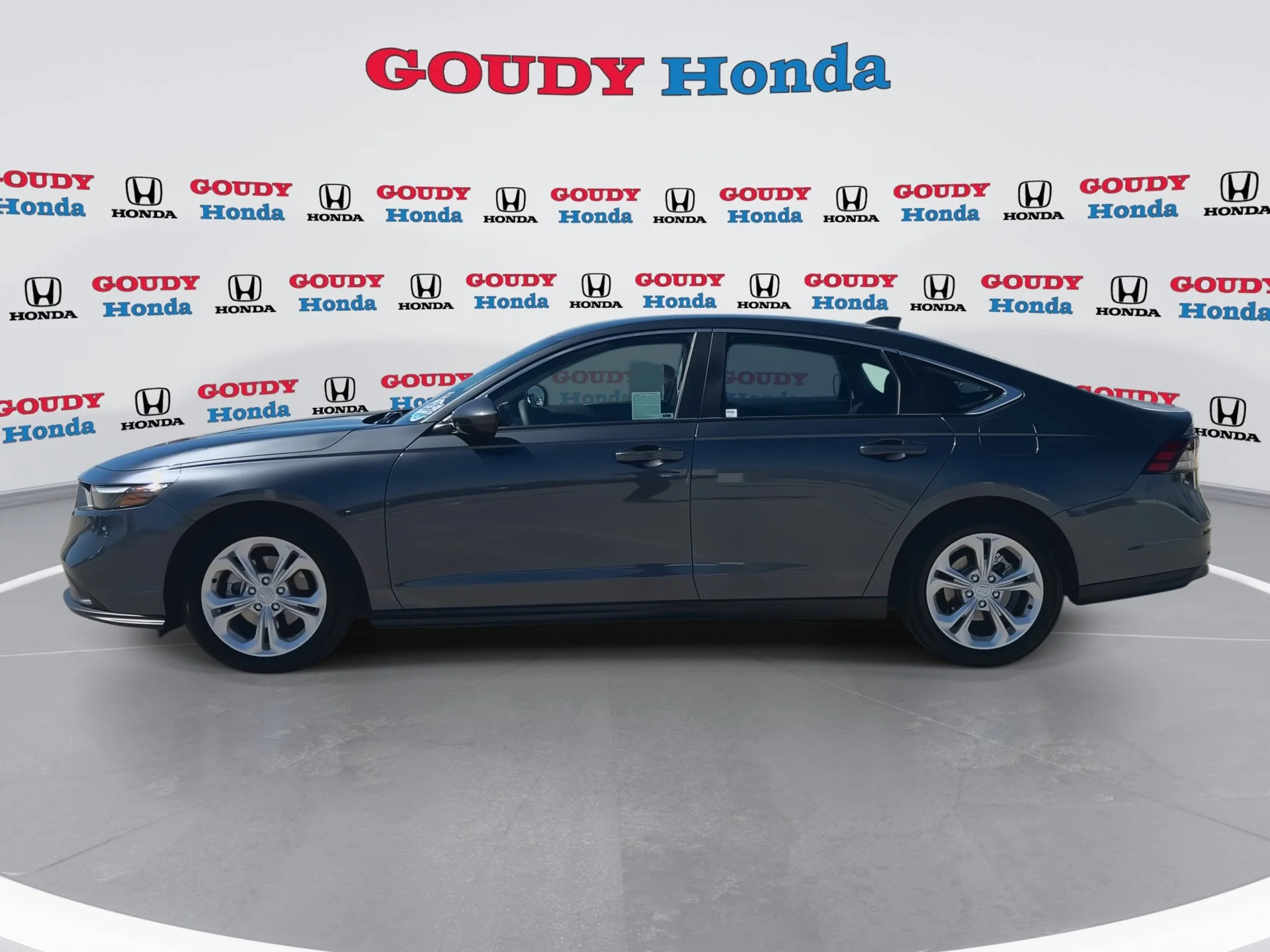 2025 Honda Accord LX - Photo 30