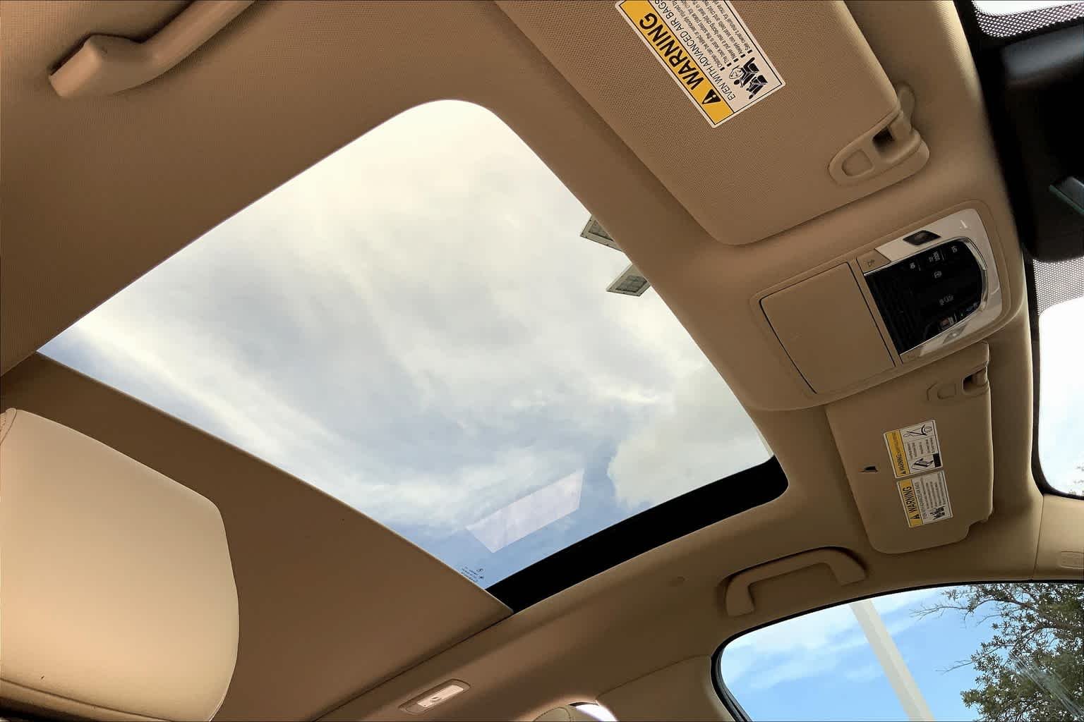 Used 2019 Majestic Black Pearl Acura  image 14