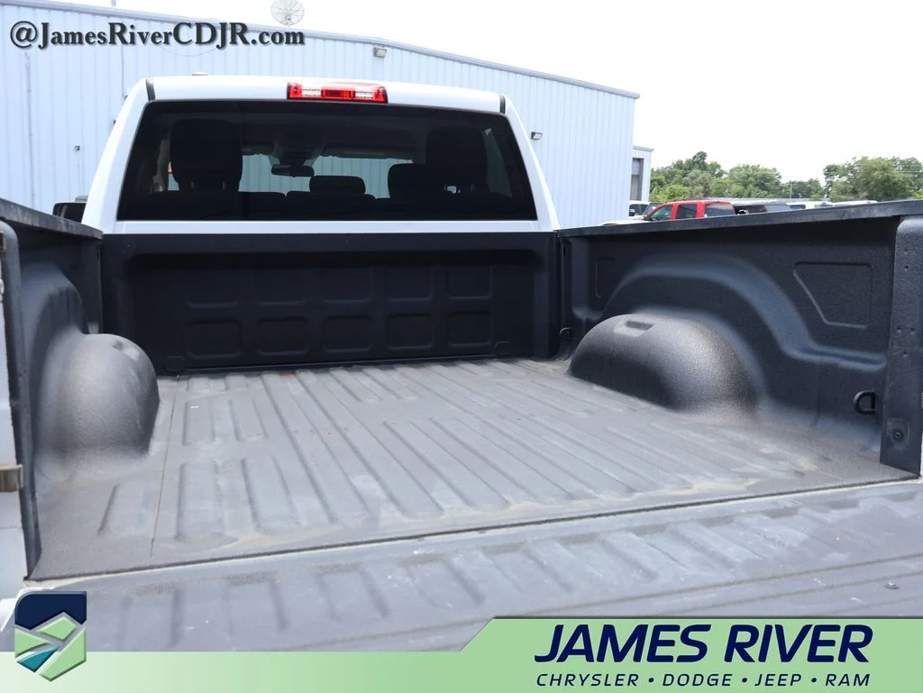Used 2023 White Ram SLT image 15