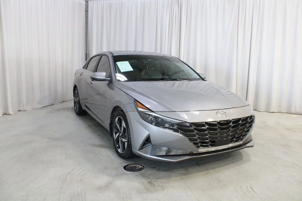 Used 2023  Hyundai Limited image 37
