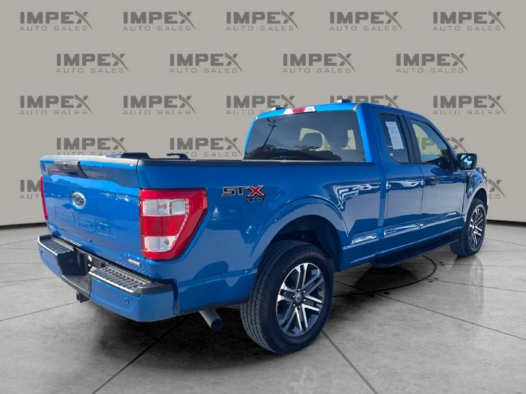 Used 2021 Blue Ford XL image 5