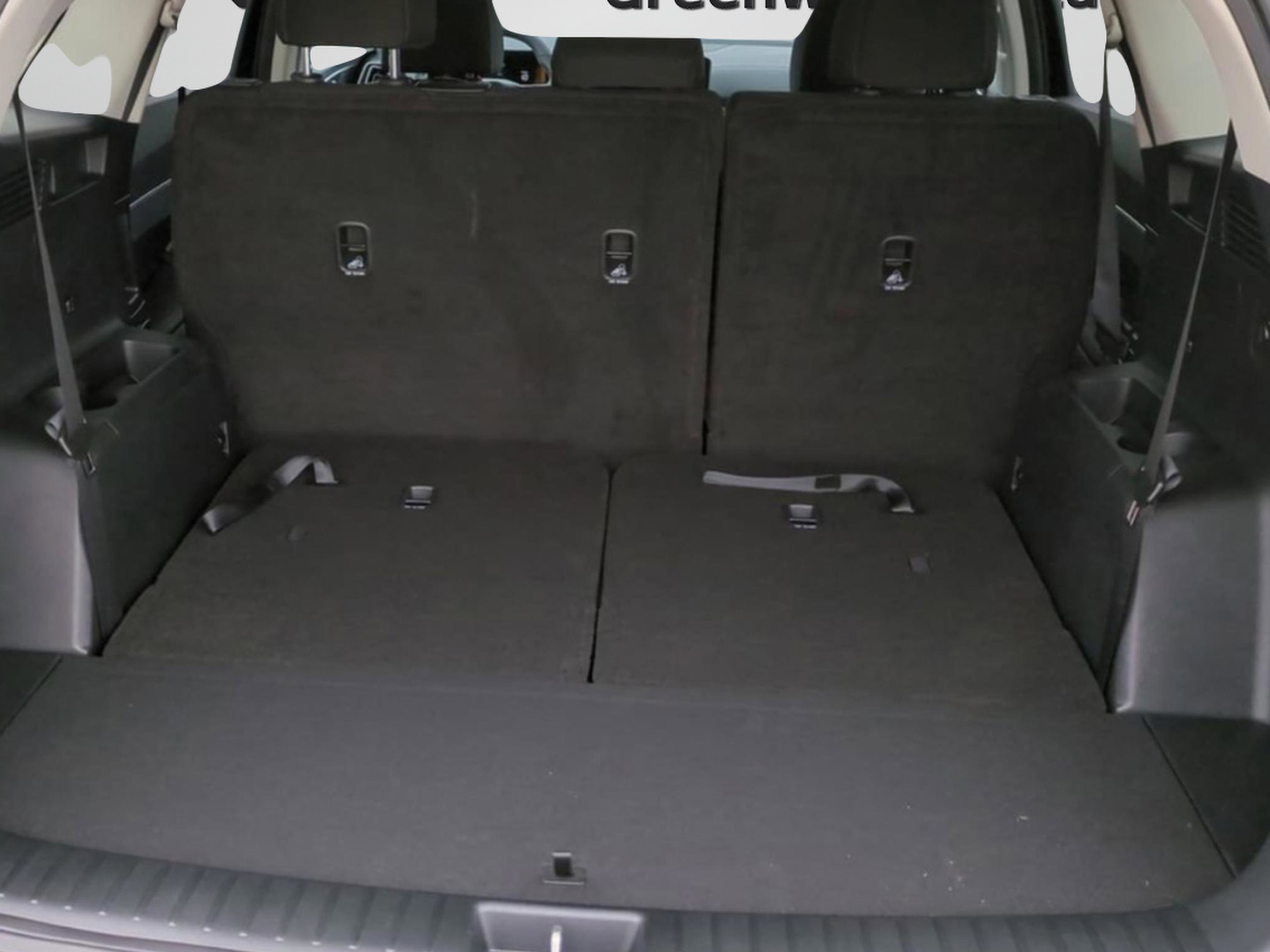 New 2026 Ivory Silver Kia LX image 18