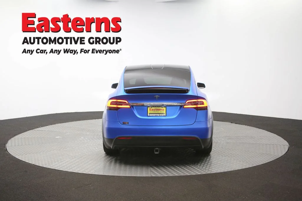 Used 2019 Blue Tesla 75D image 32